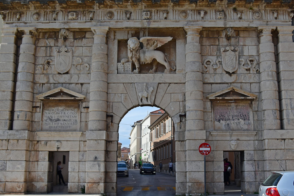 Zadar - mury obronne - Brama Lądowa