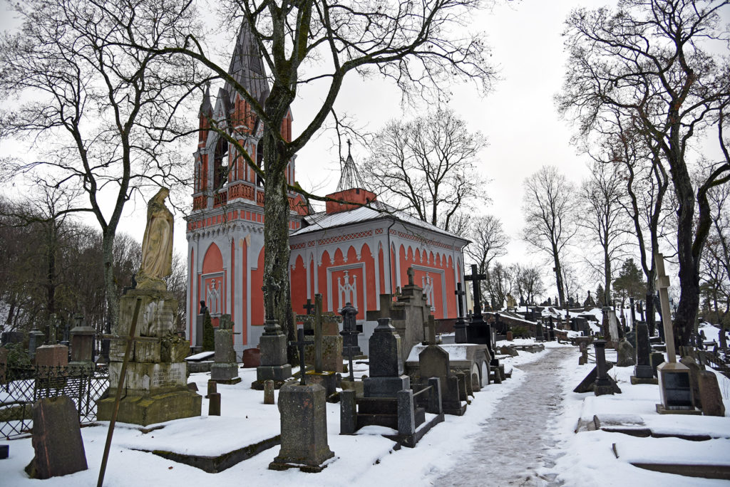 Wilno - cmentarz na Rossie - kaplica cmentarna