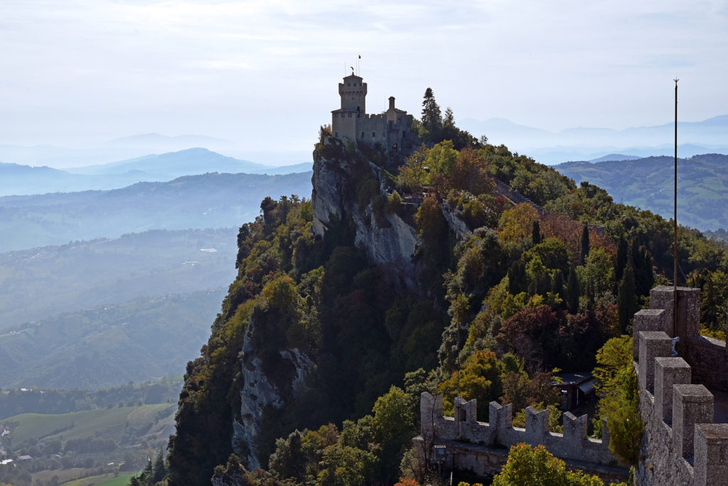 Monte Titano - druga wieża za dnia