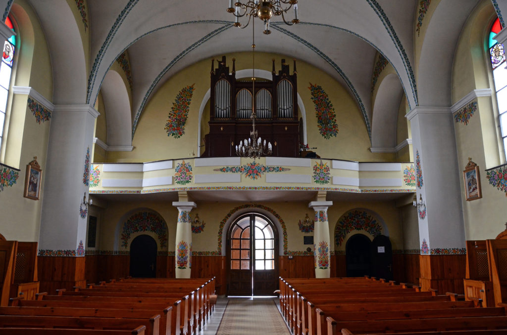 Zalipie - wnętrze kościoła świętego Józefa Oblubieńca